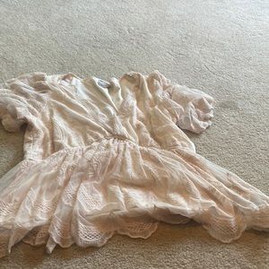 Arula size X nice top